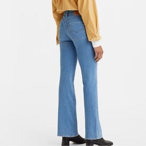 NWOT Levi 725 High Rise Bootcut Womens Jeans Tribeca Sun Light Wash Size 25